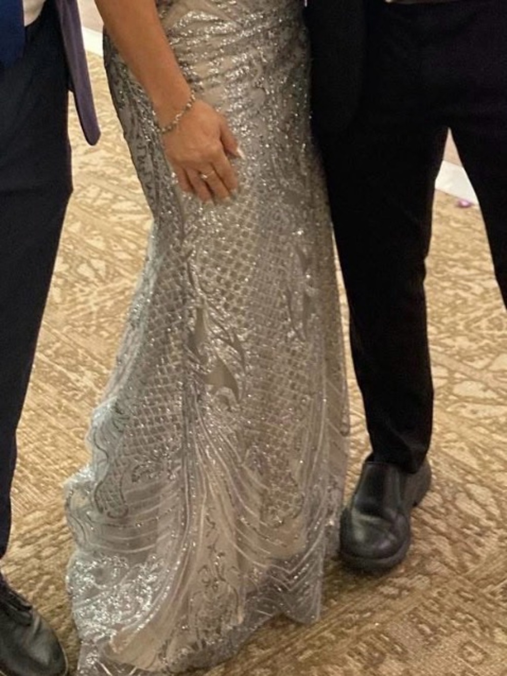 Elegant Silver Evening Gown - Picture 4 of 4
